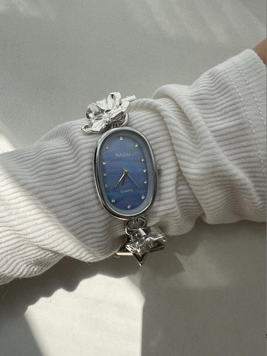 Vintage Blue Charm Watch - Silver Elegance